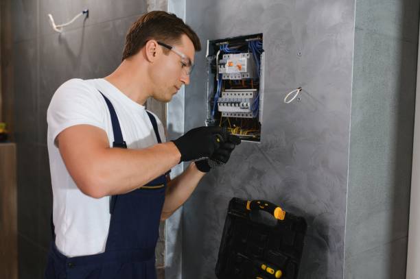 Best Local Electrician Companies  in New Middletown, OH