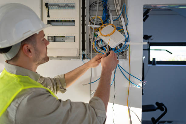 Best Emergency Electrical Repair  in New Middletown, OH